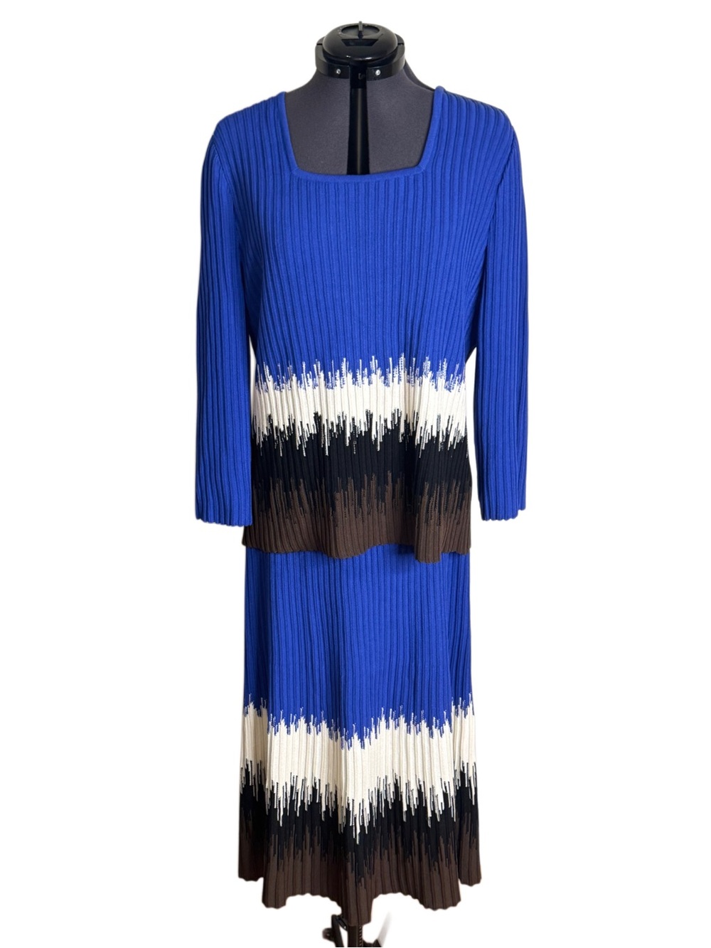 Ming Wang 2 Piece Sweater and Skirt Set NWT